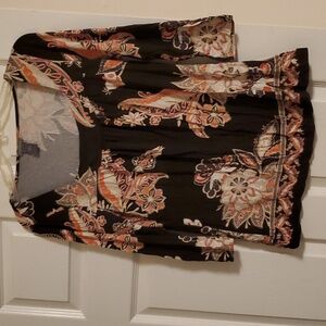 Woemn 3/4 sleef top size M